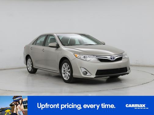 Gold 2014 Toyota Camry Hybrid XLE