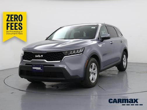 Silver 2023 Kia Sorento LX