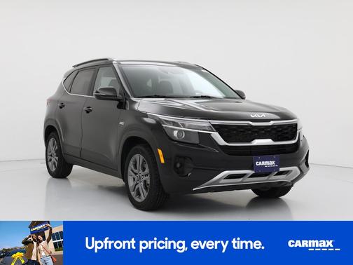Black 2023 Kia Seltos S