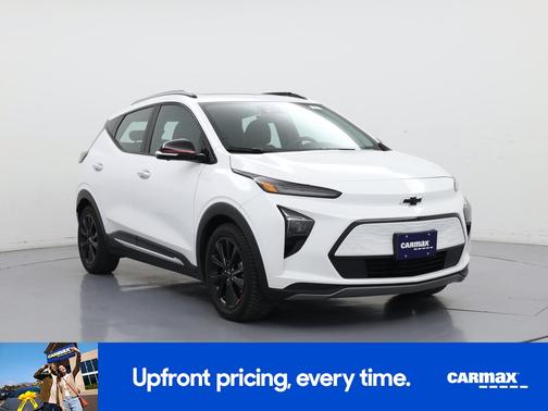 White 2023 Chevrolet Bolt EUV Premier