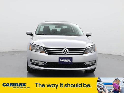 2015 Volkswagen Passat SE