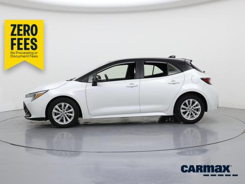 White 2023 Toyota Corolla Hatchback SE