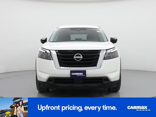 2024 Nissan Pathfinder S