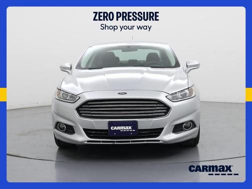 Silver 2015 Ford Fusion SE