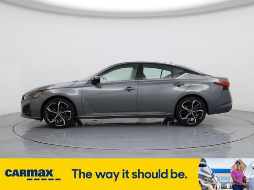 2023 Nissan Altima SR