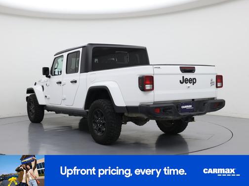 White 2023 Jeep Gladiator Willy's