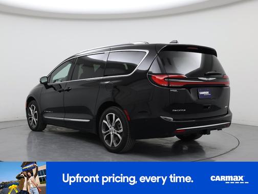 2025 Chrysler Pacifica Pinnacle