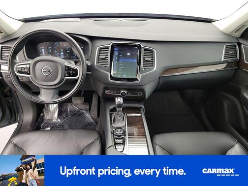 2019 Volvo XC90 T5 Momentum