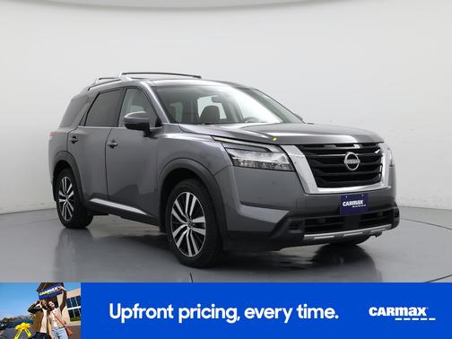 Gray 2023 Nissan Pathfinder Platinum