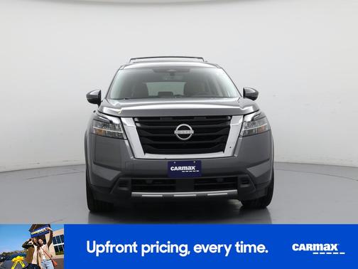 Gray 2023 Nissan Pathfinder Platinum