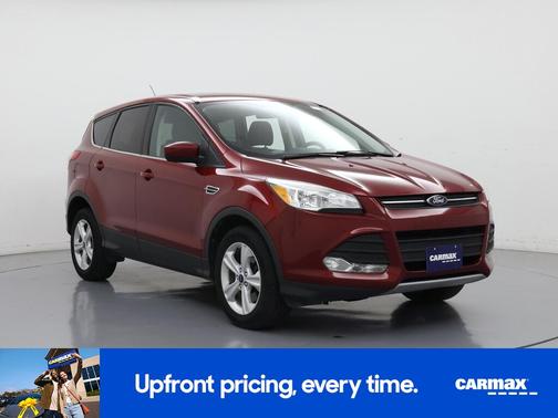 Red 2014 Ford Escape SE