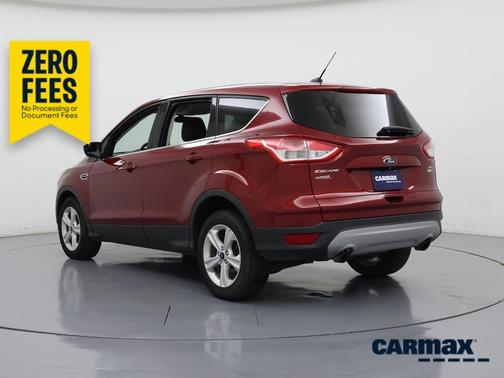 Red 2014 Ford Escape SE