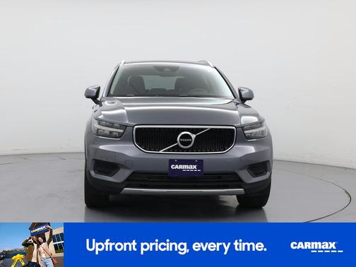 2019 Volvo XC40 T5 Momentum