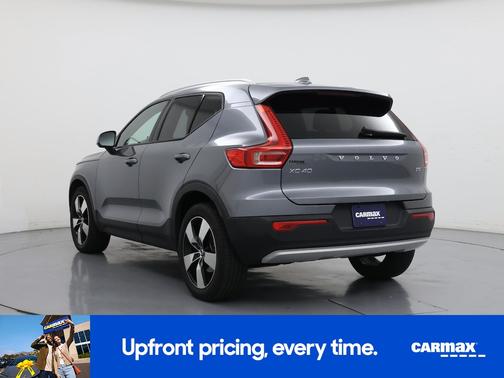 2019 Volvo XC40 T5 Momentum