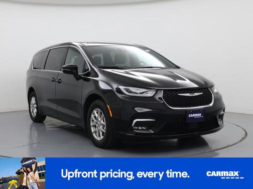 Black 2025 Chrysler Pacifica Select
