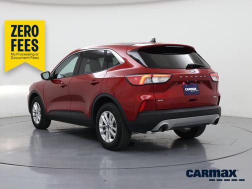 Red 2020 Ford Escape SE