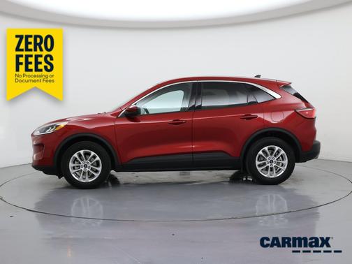 Red 2020 Ford Escape SE