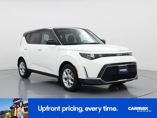 White 2023 Kia Soul S