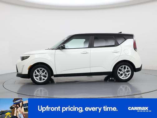 White 2023 Kia Soul S