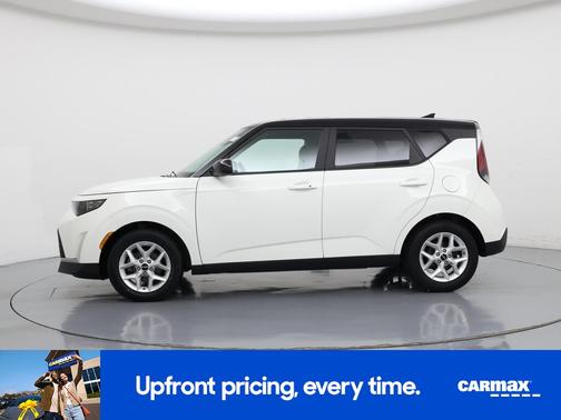 White 2023 Kia Soul S