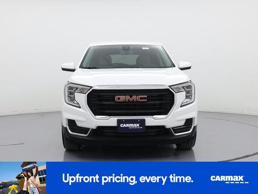 White 2024 GMC Terrain SLE