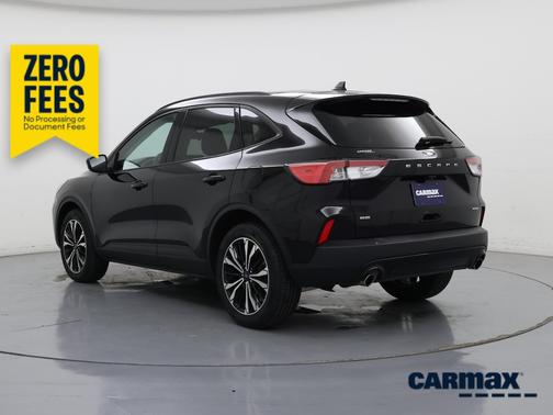 Black 2022 Ford Escape SE