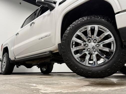 2025 GMC Sierra 1500 DENALI