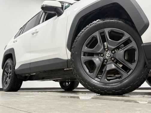 2023 Toyota RAV4 ADVENTURE