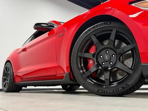 RACE RED 2017 Ford Mustang SHELBY GT350