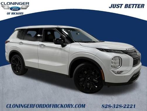 2023 Mitsubishi Outlander SE BLACK EDITION