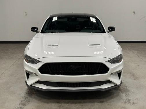 OXFORD WHITE 2022 Ford Mustang GT PREMIUM