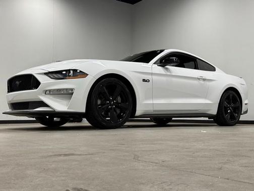 OXFORD WHITE 2022 Ford Mustang GT PREMIUM