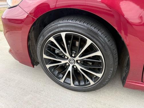 2018 Toyota Camry XLE