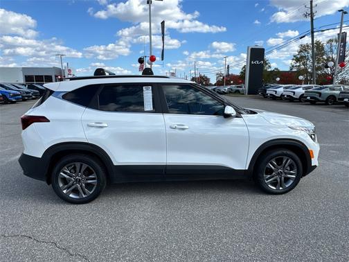 2022 Kia Seltos S