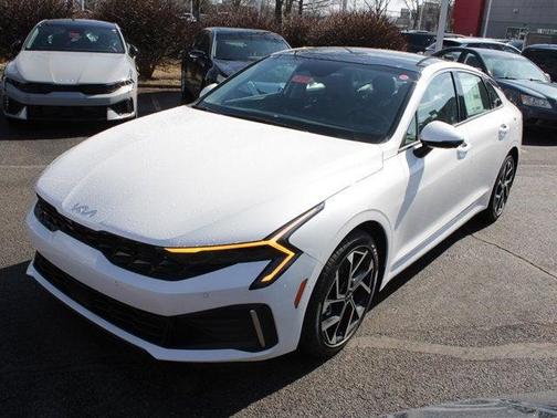 2025 Kia K5 EX