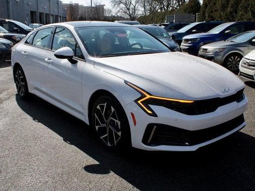 2025 Kia K5 EX