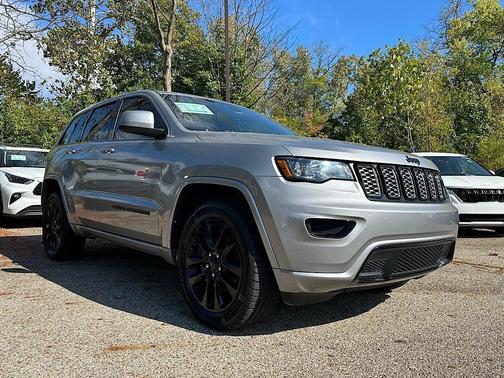 2020 Jeep Grand Cherokee Altitude