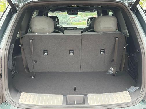 Black / Jade 2027 Kia Telluride Hybrid X-Line SX-Prestige