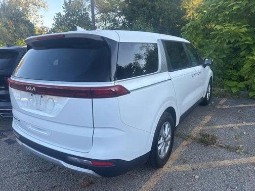 2022 Kia Carnival LXS