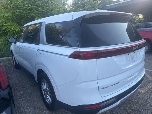 2022 Kia Carnival LXS