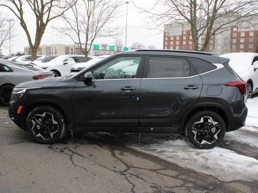 2025 Kia Seltos EX
