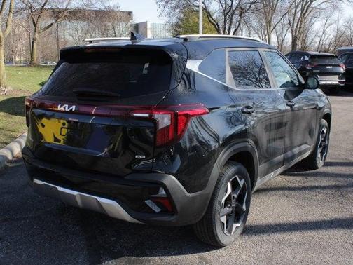 2025 Kia Seltos EX