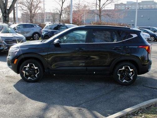 2025 Kia Seltos EX