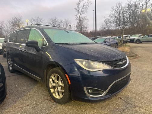 2019 Chrysler Pacifica Touring L