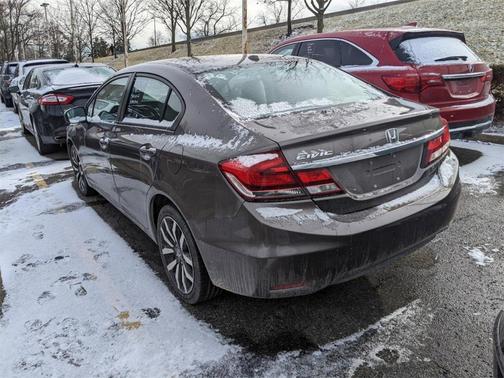 Photo 3 of 6 of 2015 Honda Civic EX-L