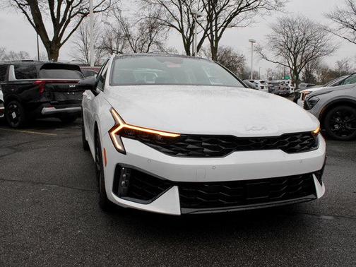 2025 Kia K5 GT