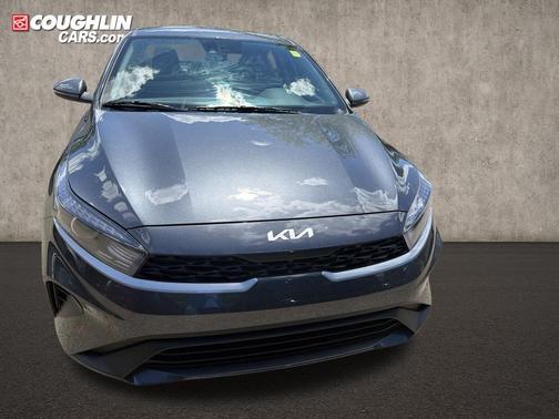 Gravity Gray 2023 Kia Forte LXS