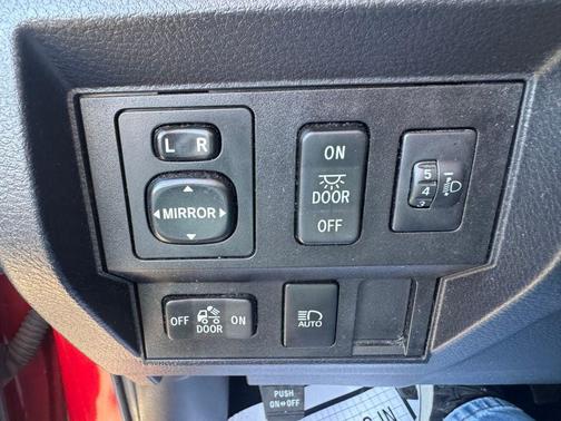 2018 Toyota Tundra SR