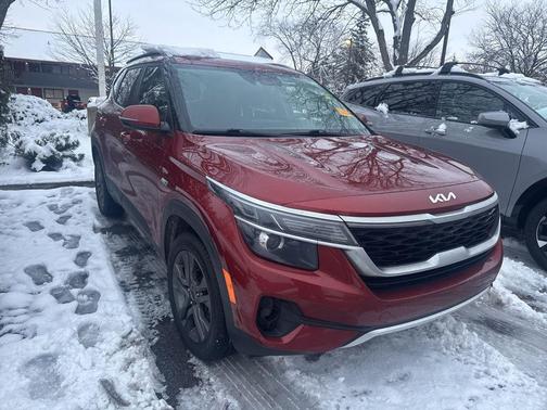 2023 Kia Seltos S