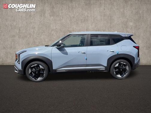 Gray 2027 Kia Seltos S